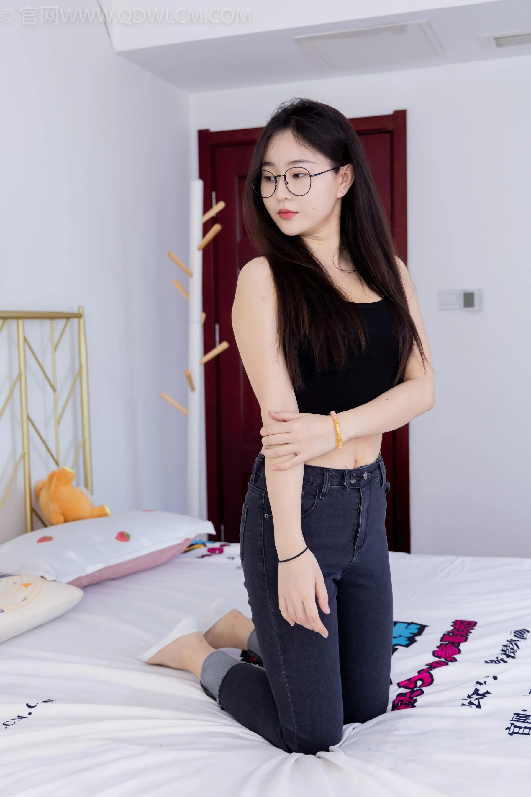物恋传媒 NO.1497 美兔-春雨绵绵 [151P]插图4